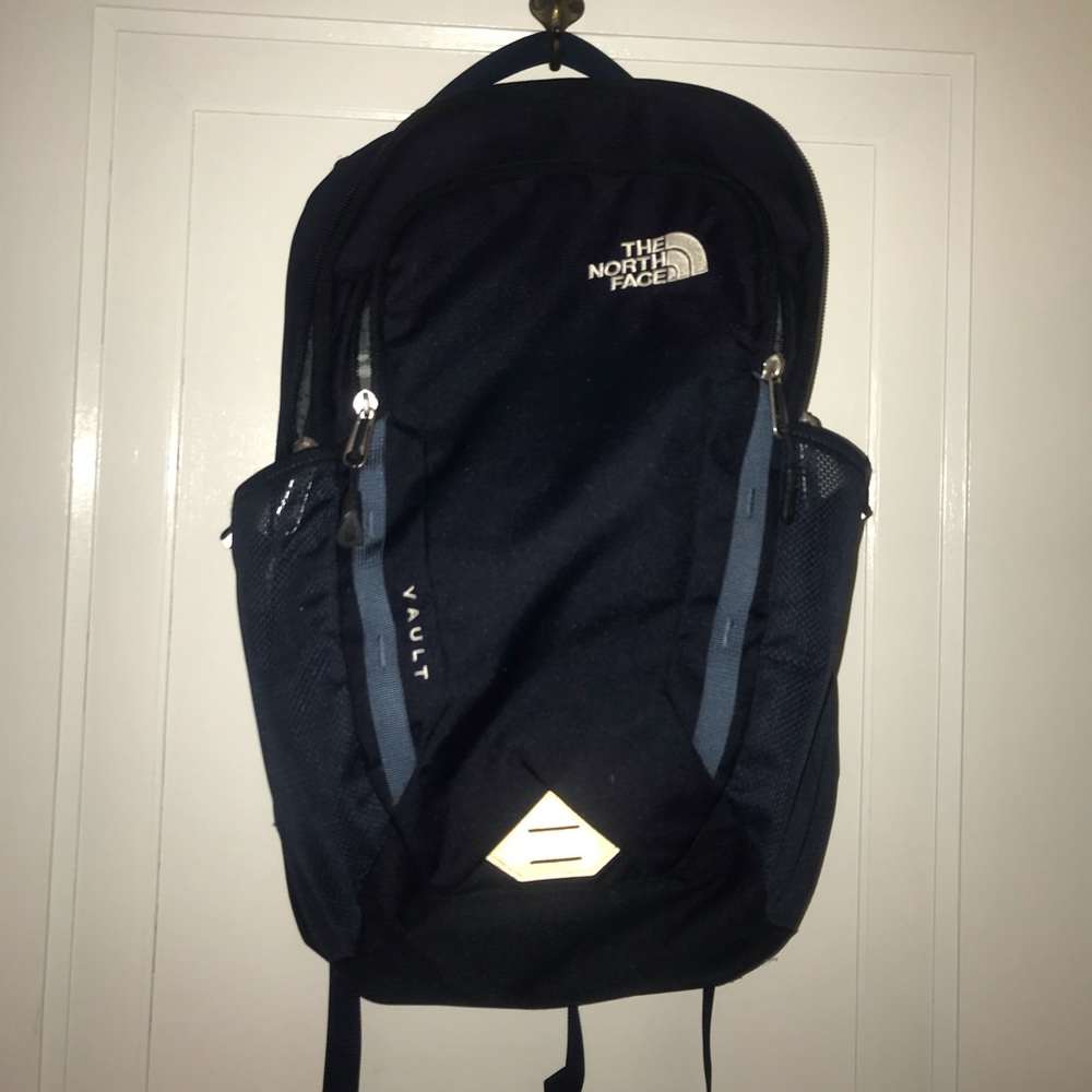 North face Vault backpack (Navy/indigo)